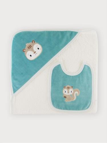 HA-746  CONJUNTO TOALLA CAPA MAS BABERO